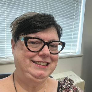 Wendy Schmitt, Therapist