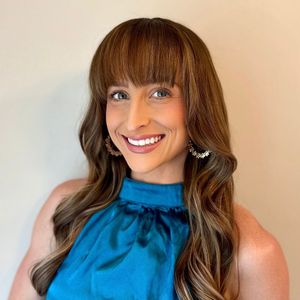 Kayla Myers, Therapist