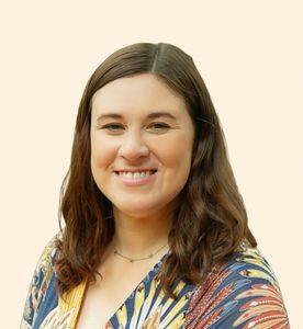 Caroline Russe, Therapist