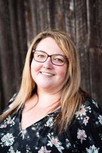 Natalie Schwartz, Therapist