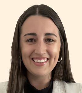 Ashley Neidigh, Therapist