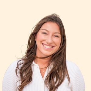 Shannon Lamprecht, Therapist