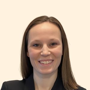 Kimberly Robertson, Therapist