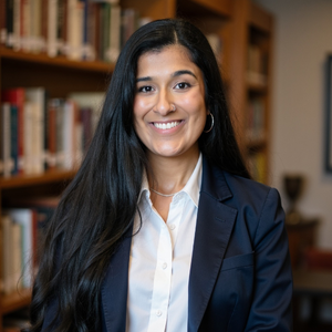 Serena Diaz, Therapist