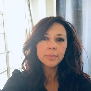 Gloria Maldonado, Therapist