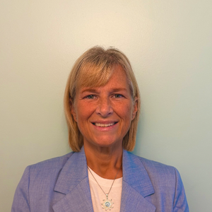 Lori Robicheau, Therapist