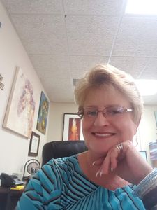 Gera Irvine, Therapist