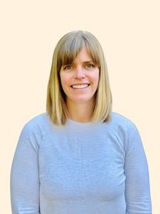 Hayley Greeno, Therapist
