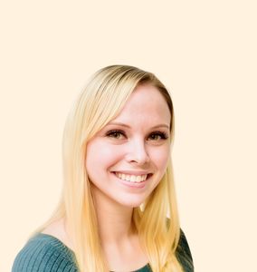 Courtnee Reis, Therapist