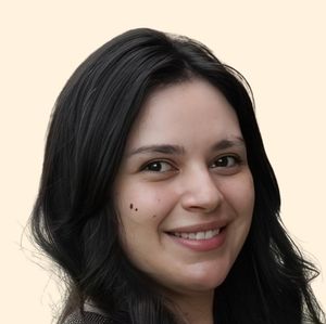 Rosie Ayala, Therapist