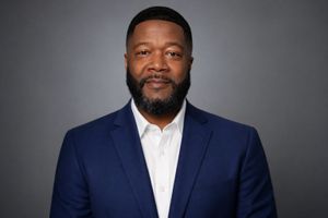 Tito Gordon, Therapist