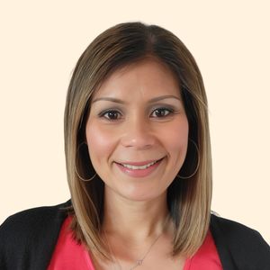 Alana Meixner, Therapist
