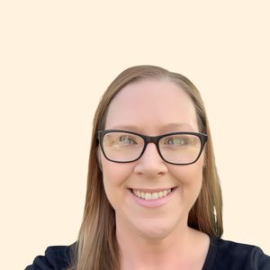 Sarah Appleton, Therapist