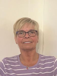 Lori Storer, Therapist