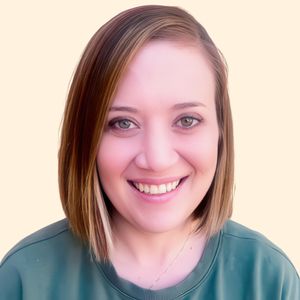 Jennifer Maxson, Therapist