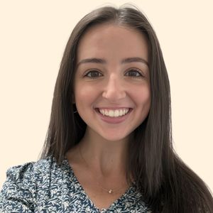 Amie Carlson, Therapist