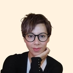Katerina Echegaray, Therapist