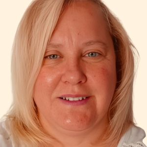 Tammy Schmick, Therapist