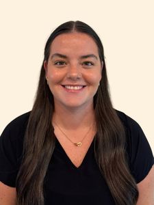 Sarah Aulbach, Therapist