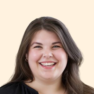 Kelsey Lea, Therapist