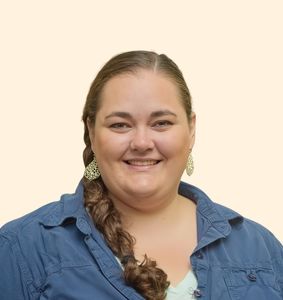Eliana Grung, Therapist