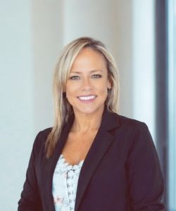 Shana Smith, Therapist