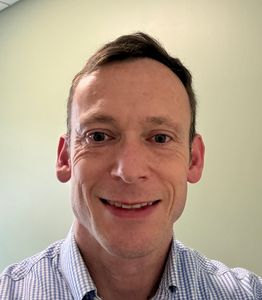 Eric Flyg, Therapist