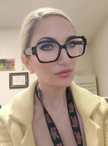 Lillie Avetisyan Harvey, Therapist