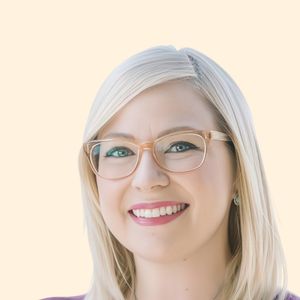 Alicia Pace, Therapist