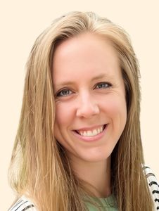 Kassandra Bates, Therapist