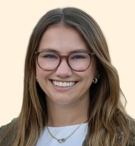 Madison Hearne, Therapist