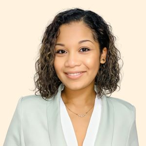 Sharena Goosun, Therapist