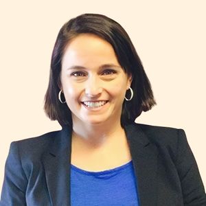 Aubrie Wade, Therapist