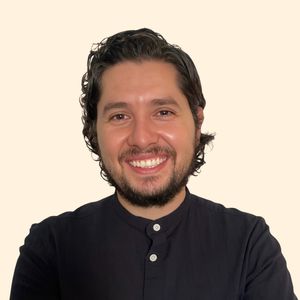 Enrique Murillo, Psychiatrist