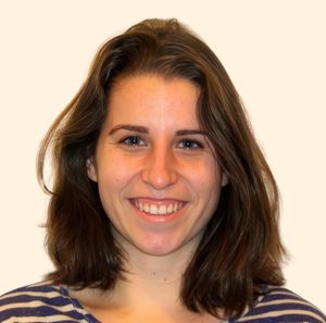 Kyra Lindstrom, Therapist