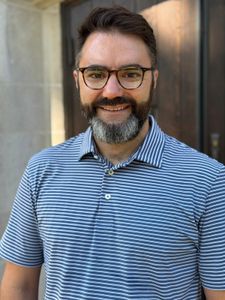 Marko Tunjic, Therapist