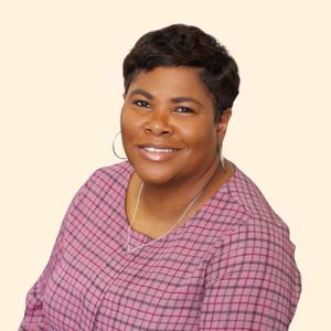 Chanda Kizer, Therapist