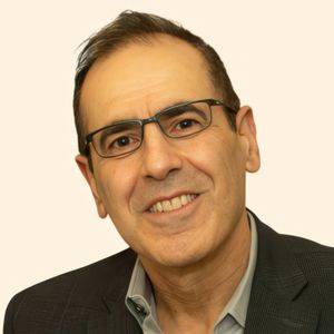 Massoud Stephane, Psychologist