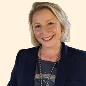 Nicola Bone, Therapist