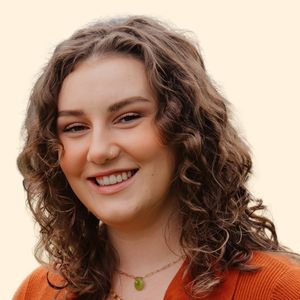 Emilia Kongaika, Therapist