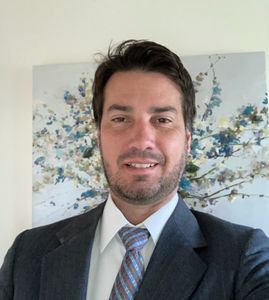 Samuel Hansen, Therapist