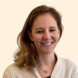 Kirsten Petersen, Therapist