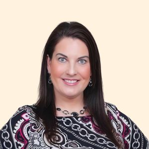 Julie O'Neill, Therapist