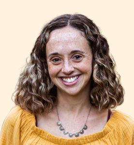 Shira Belkov, Therapist