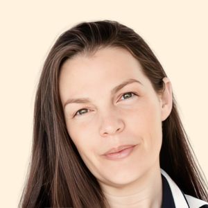 Tracy Fenech, Therapist