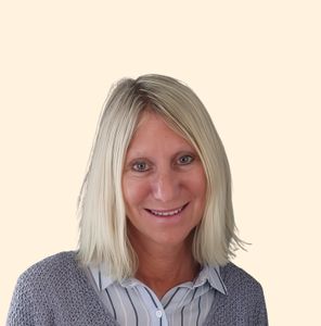 Terri Lee Koschnick, Therapist