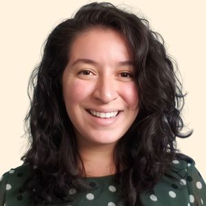 Veronica Diaz, Therapist