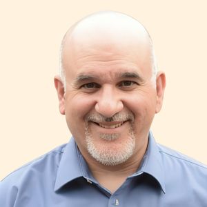 John Kamilis, Therapist