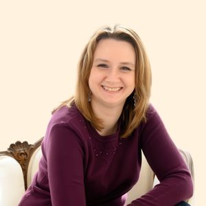 Teresa Hunt, Therapist