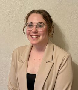 Kylie Schwabe, Psychologist